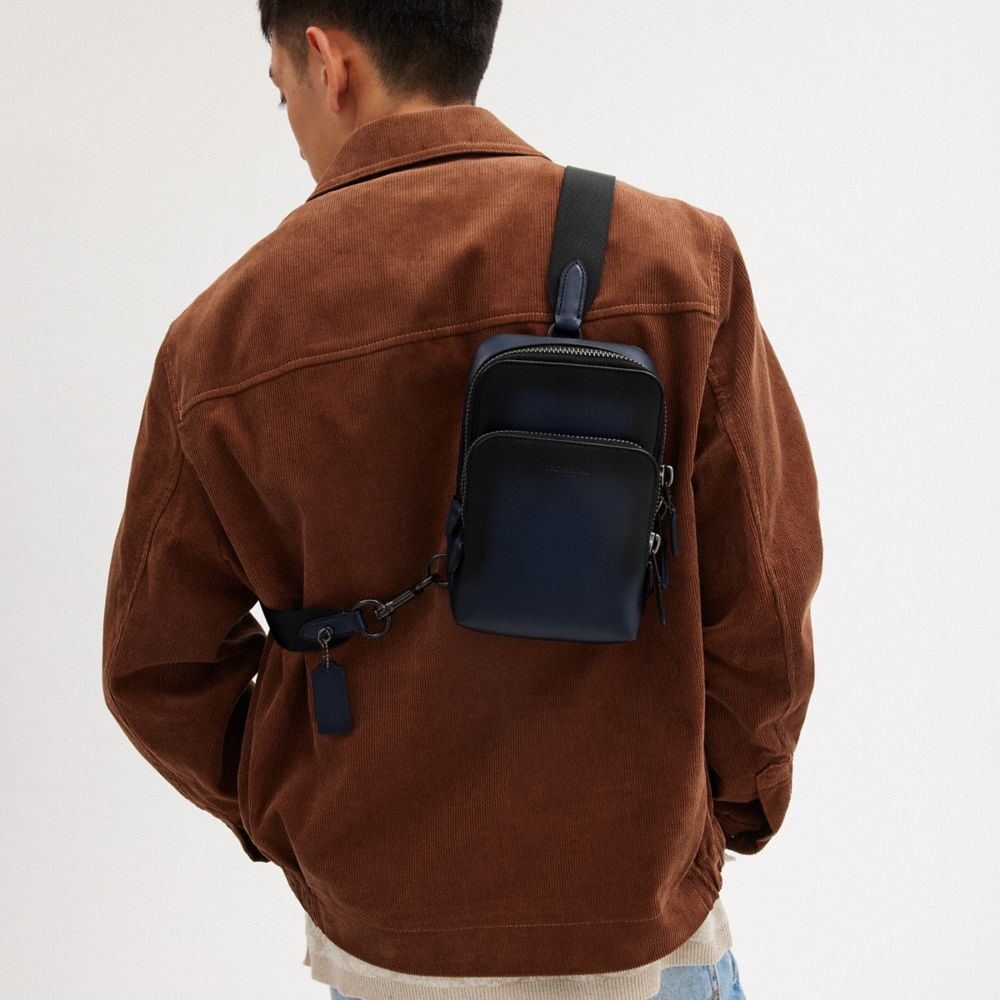 Deep Blue Coach Gotham Sling Pack 13 Men Messenger & Crossbody | 7234TURAW