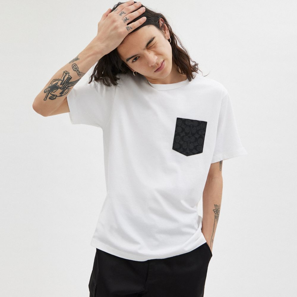 White/Charcoal Signature Coach Essential Pocket T Shirt Men Tops & Bottoms | 3217IFDHO